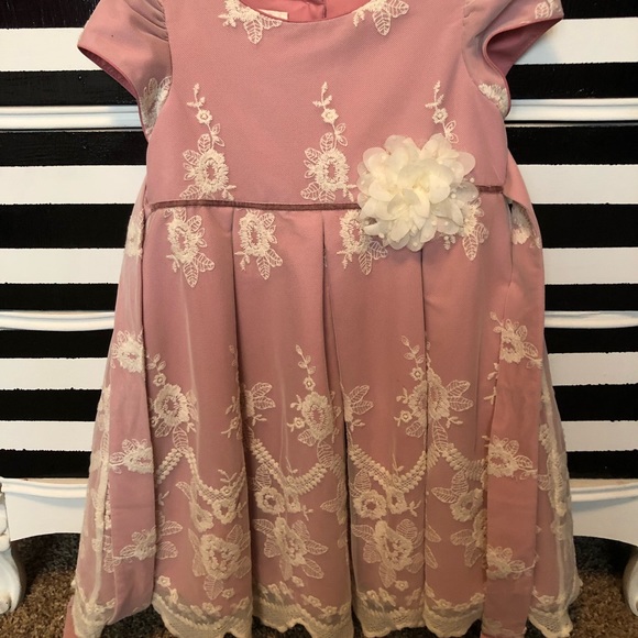 Laura Ashley Dresses & Skirts - Girls lace dress